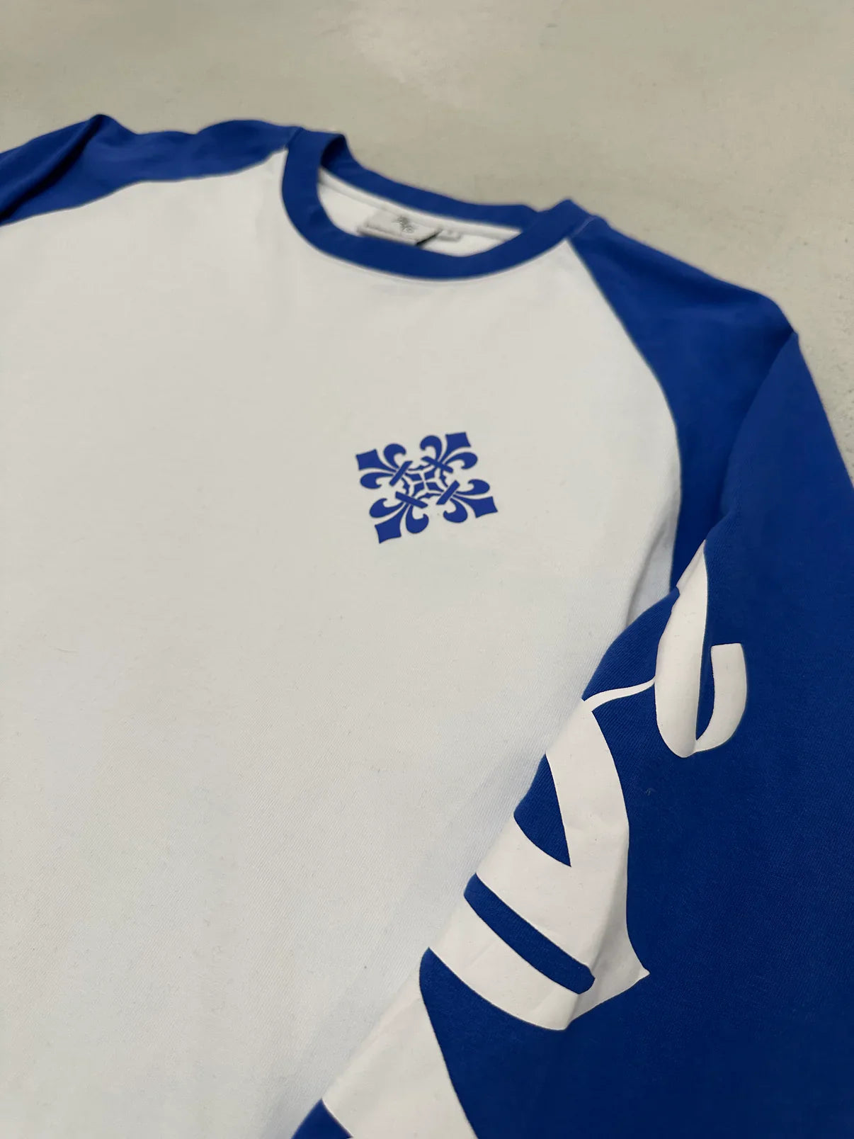 BENDS LONGSLEEVE BLUE